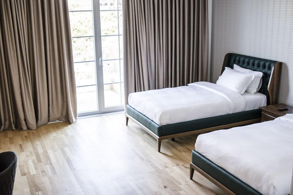 Prestige Durres Hotel 5*