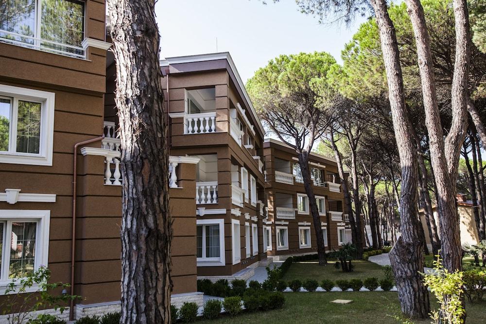 Prestige Durres Hotel Qerret